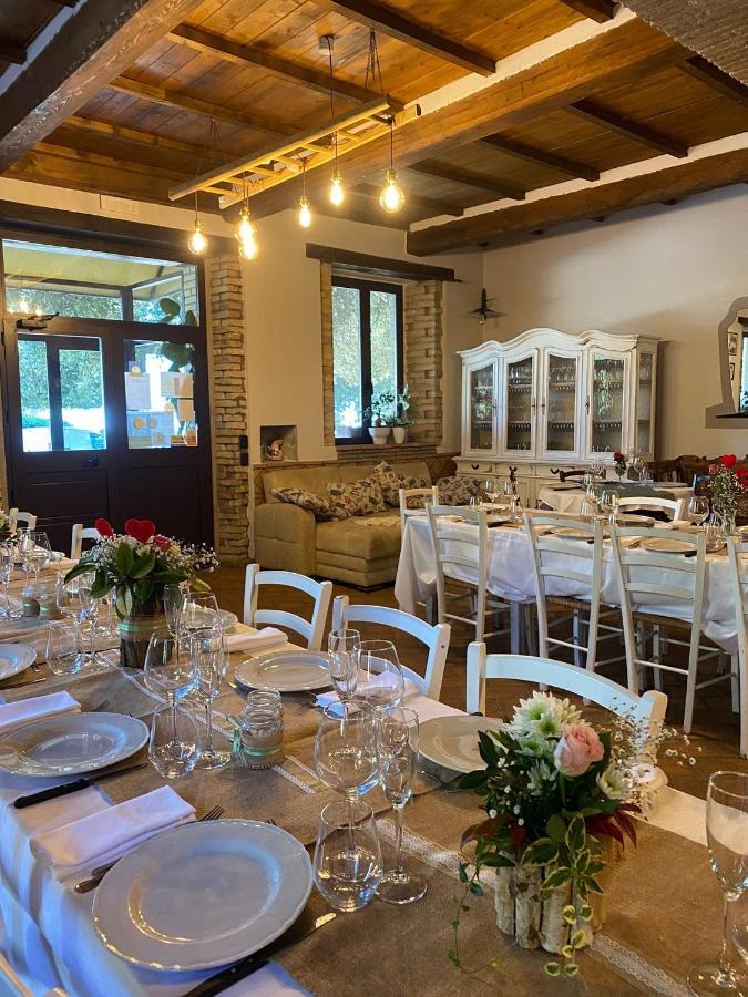Societa Agricola F.Lli Angelucci Villa Cannara Eksteriør billede