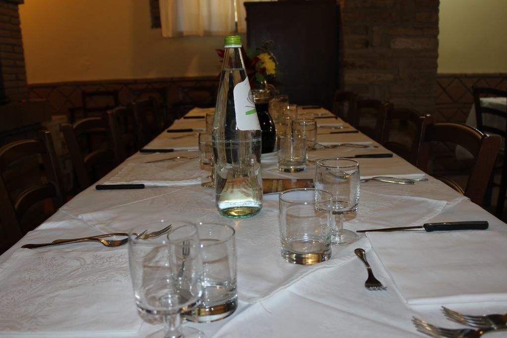 Societa Agricola F.Lli Angelucci Villa Cannara Eksteriør billede