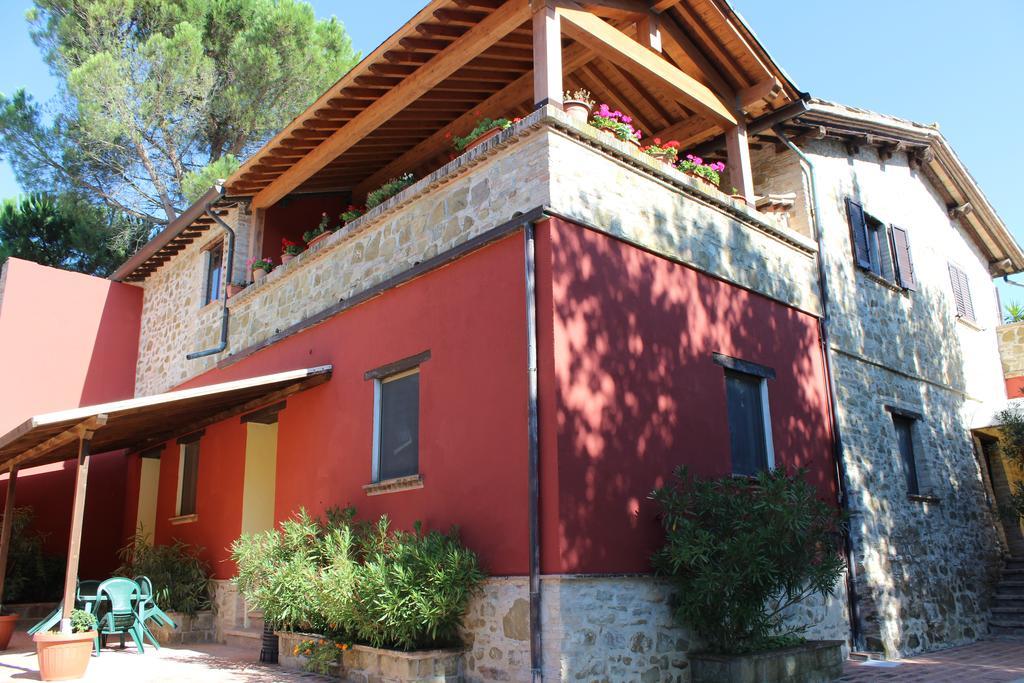 Societa Agricola F.Lli Angelucci Villa Cannara Eksteriør billede