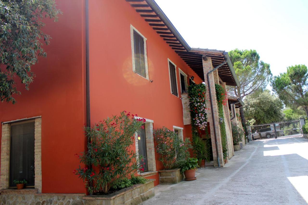 Societa Agricola F.Lli Angelucci Villa Cannara Eksteriør billede